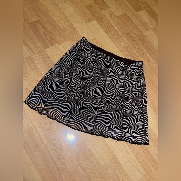 COPY - Y2K  brown and beige mesh mini skirt ! 🤩🤎🖤🤎✨ (new without tags!) - Picture 1 of 10